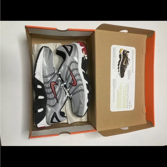 Nike Air Tri-D Run Men’s shoes size 12 silver and red with box like new main image 4